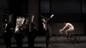 Εκείνος που έκλεψε τη μέρα και πλήρωσε τη νύχτα