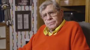 Jerry Lewis Breaks Reporter's Balls With Awkward Interview!
