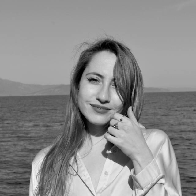 Αγαπητή μαρμάρινη πλάκα Ρένα Λούνα